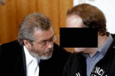 Heinrich Schmitz - Christopher K. neben seinem Anwalt Heinrich Schmitz auf der Anklagebank.